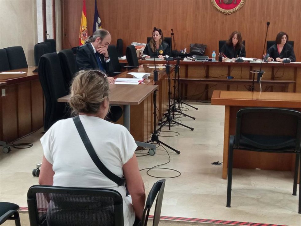 La condenada, durante el juicio.