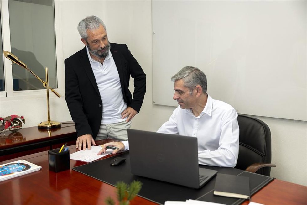 El director de Gravitad y CEO de Cognitfy, Francisco Carballo, sentado en su despacho de Las Palmas de Gran Canaria.