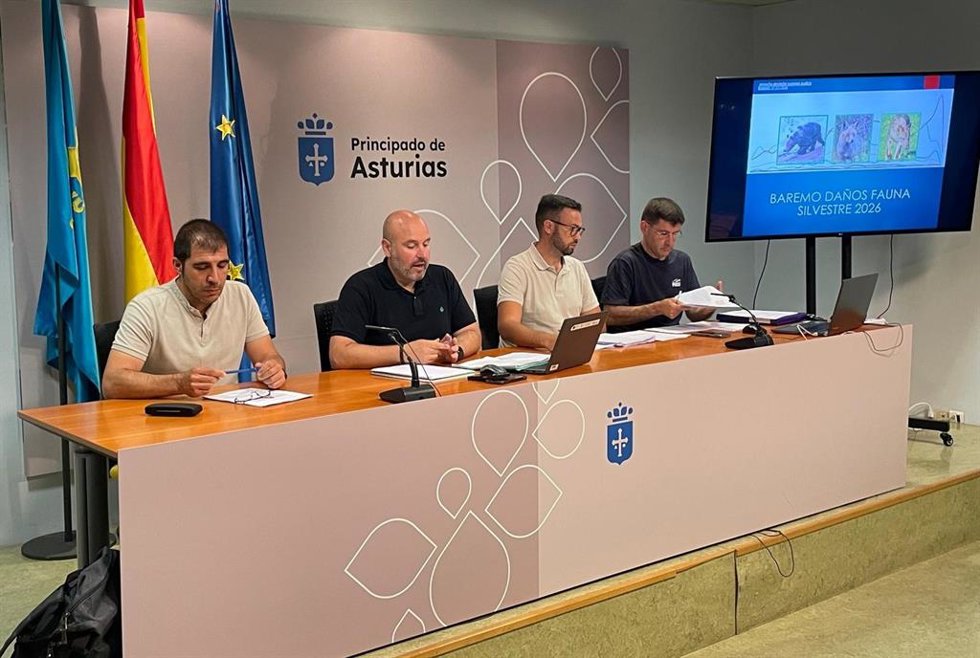 El director general de Planificación Agraria, Marcos Da Rocha, presenta a las organizaciones agrarias el nuevo baremo de indemnizaciones por daños de fauna silvestre.