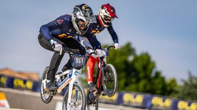 El ciclista español Pablo García en una prueba de BMX Racing