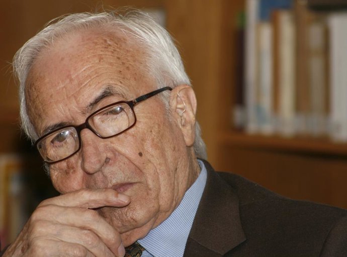 Archivo - Xosé Neira Vilas, escritor