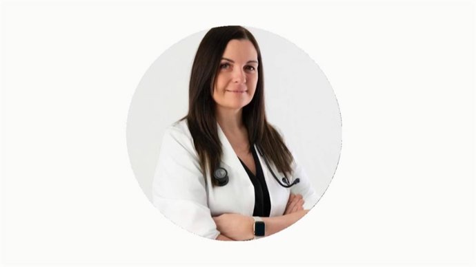 La Dra. Neus Muñoz Gost aborda la importancia de escuchar los síntomas en la salud femenina