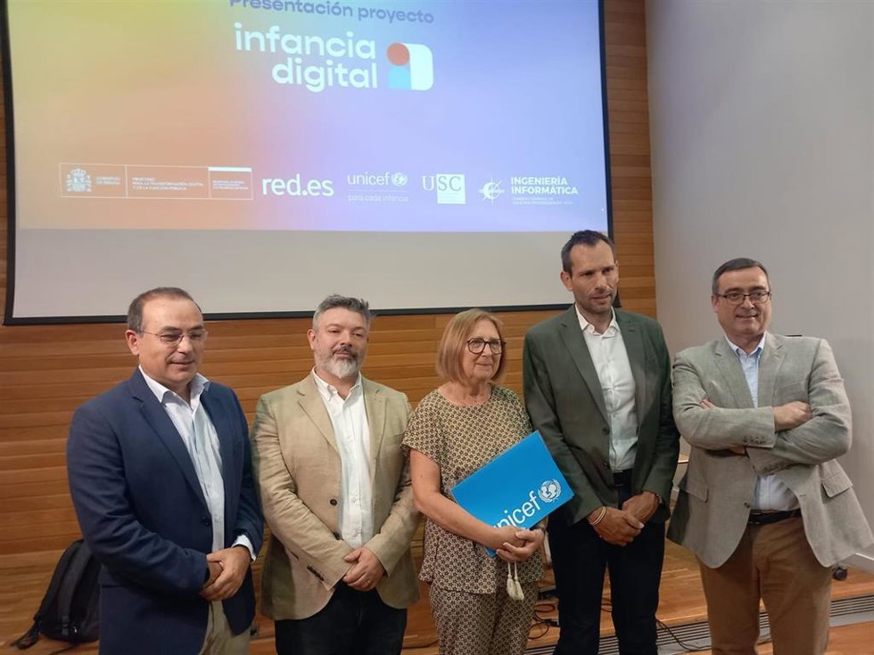Presentación del Informe Infancia, Adolescencia y Bienestar Digital de UNICEF