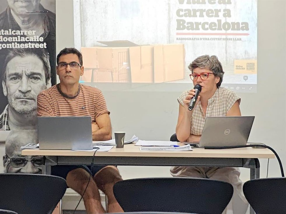 Guillem Fernández y Beatriz Fernández durante la rueda de prensa
