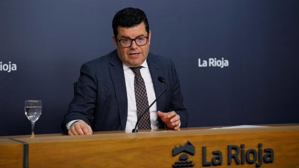 Archivo - El portavoz del Gobierno riojano, Alfonso Domínguez.
