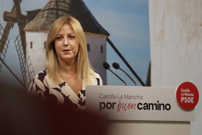 La portavoz del grupo socialista en las Cortes de Castilla-La Mancha, Ana Isabel Abengózar.