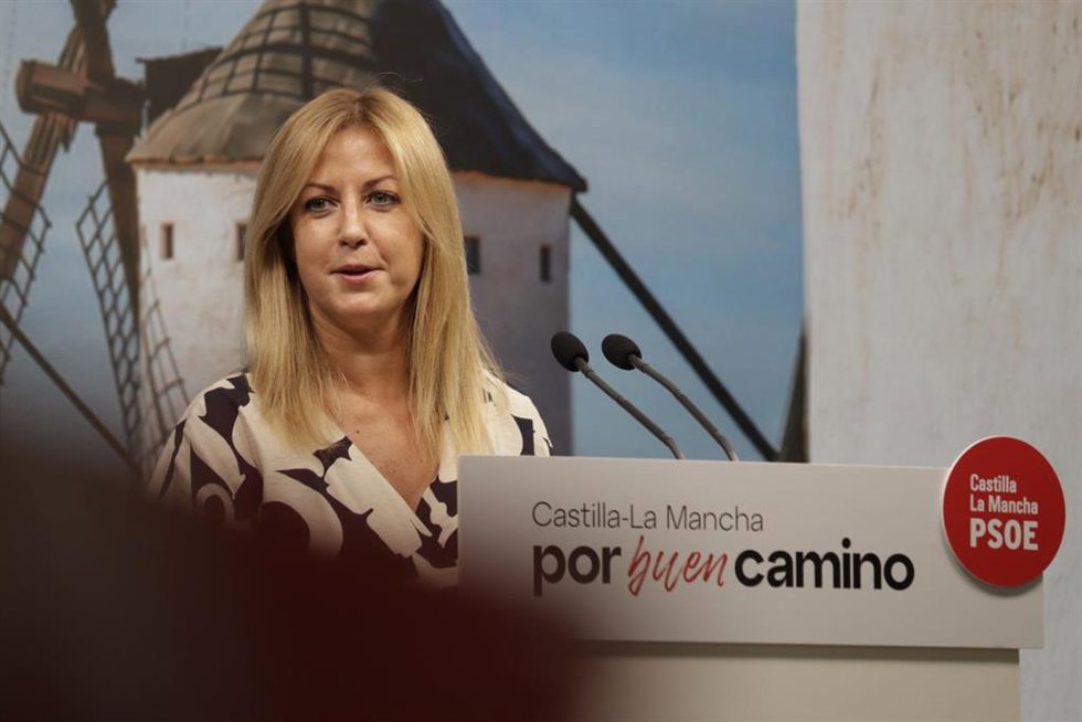 La portavoz del grupo socialista en las Cortes de Castilla-La Mancha, Ana Isabel Abengózar.