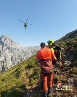 Rescate de dos montañeros en Picos de Europa.
