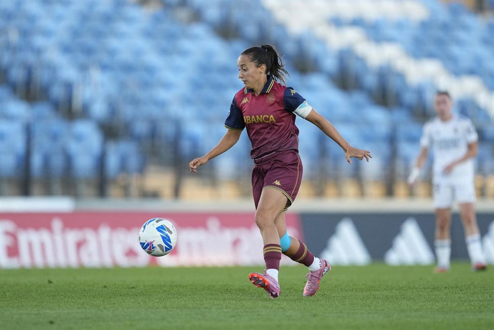 Archivo - Paula Gutierrez en un partido con el RC Deportivo de A Coruña