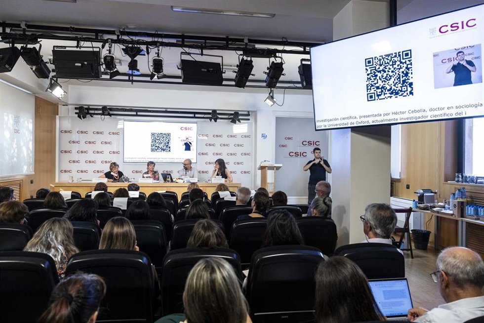 El encuentro 'De la evaluación de proyectos sociales al impacto sistémico: evidencias sobre el bienestar emocional en entornos socioeducativos' celebrado el 7 de julio (2026) en Madrid.