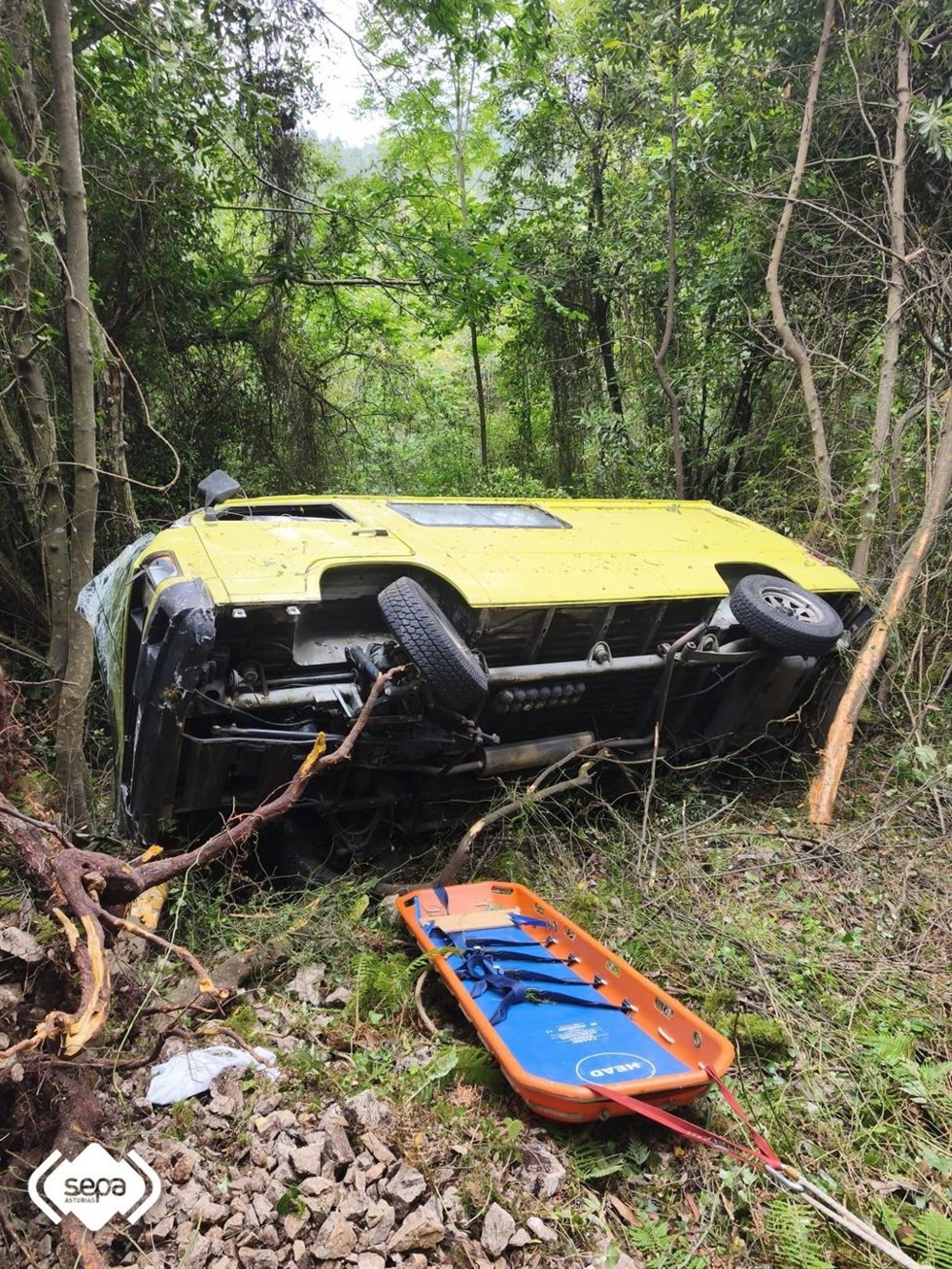 Imágenes del accidente de tráfico en Ribadesella.