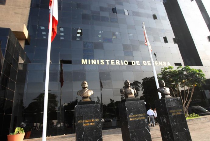 Perú.- Designan a Miguel Francisco Vega Succar como viceministro de Recursos para la Defensa