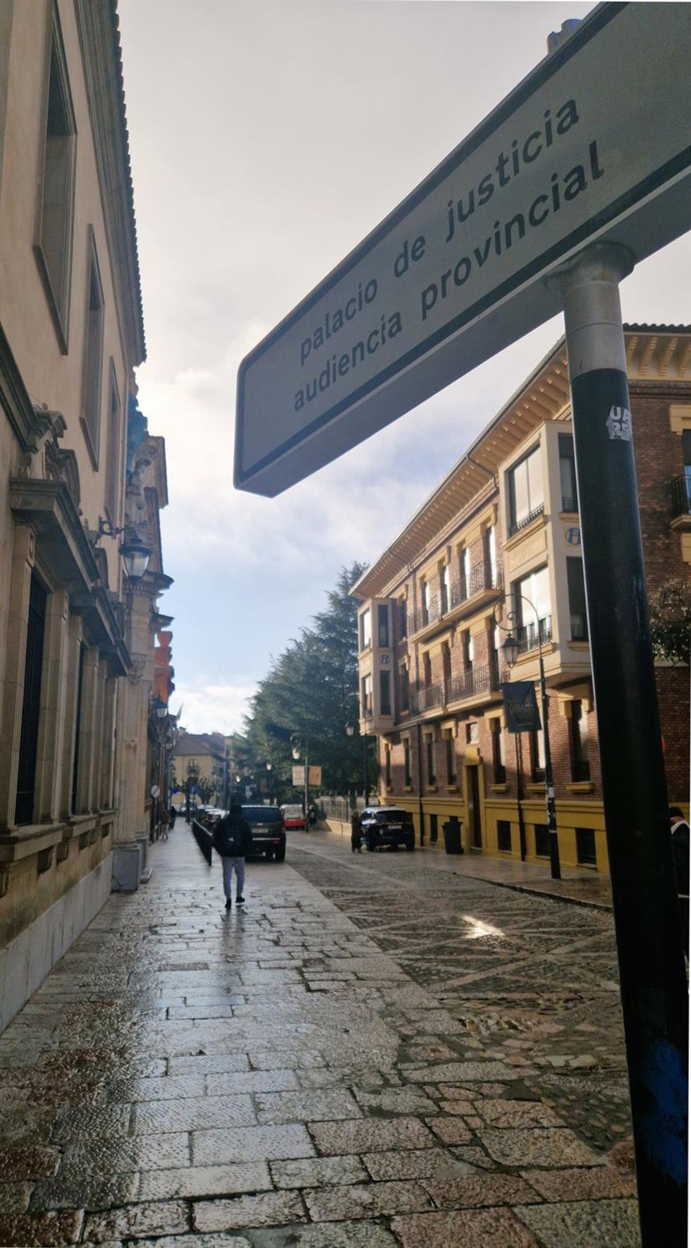 Archivo - TSJCyL confirma prisión para un varón por estafar a otro con deterioro cognitivo en León, pero rebaja la indemnización