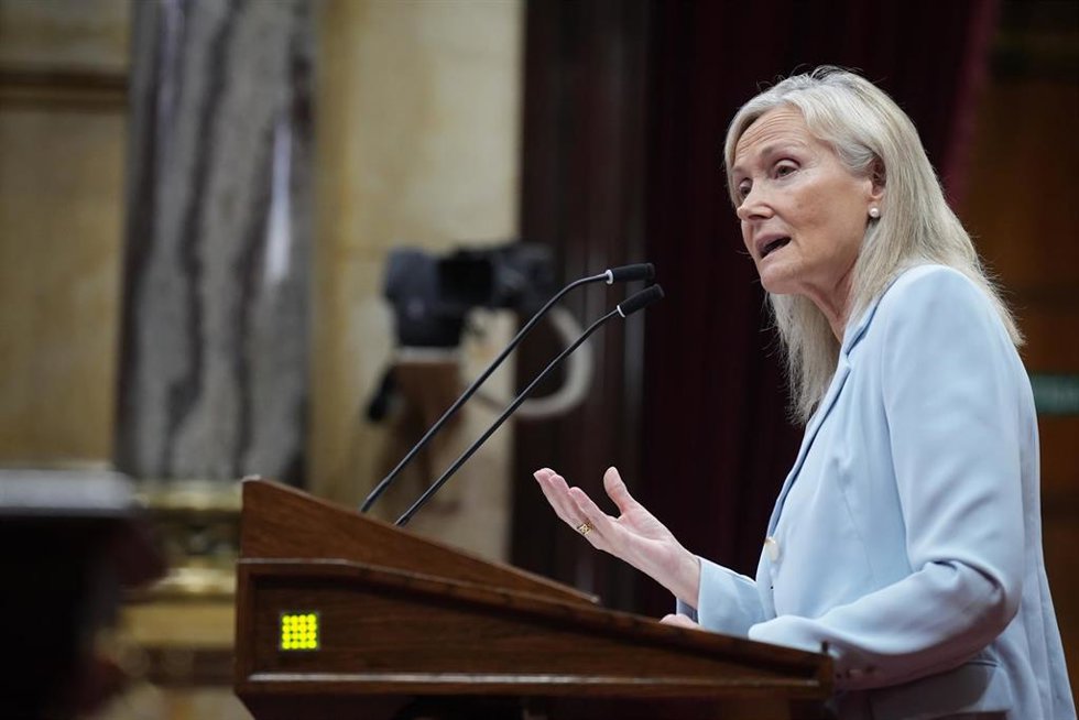 Archivo - La diputada del PP en el Parlament Ángeles Esteller