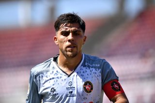 Futbol, Deportes La Serena vs Deportes Limache. Copa Chile 2025. El jugador de Deportes Limache Cesar Pinares es fotografiado durante el partido semifinal vuelta de la copa Chile contra Deportes La Serena disputado en el estadio La Portada de La Serena,