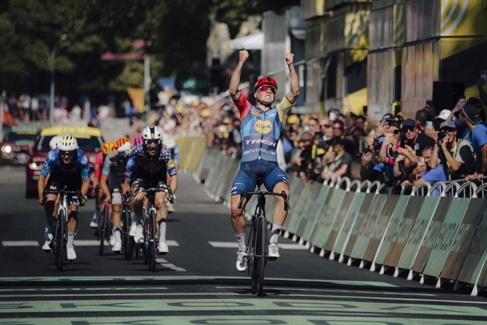 O ciclista dinamarquês Mads Pedersen (Lidl-Trek) venceu nesta terça-feira a quarta etapa do Tour de France 2026, disputada entre Carcassonne e Foix, ao longo de 181,9 quilômetros