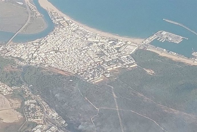 Incendio estabilizado en Barbate (Cádiz)