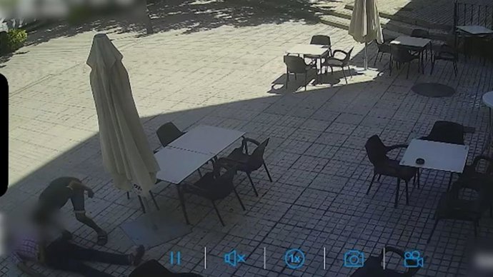 Detenido en Mora (Toledo) un hombre por agredir gravemente a su padre en la terraza de un bar