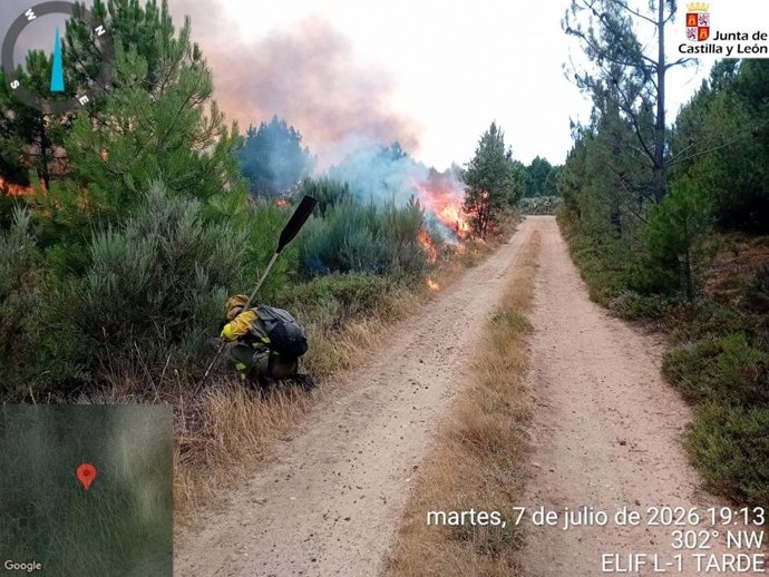 Incendio de Porqueros (León), en la tarde del 7 de julio.