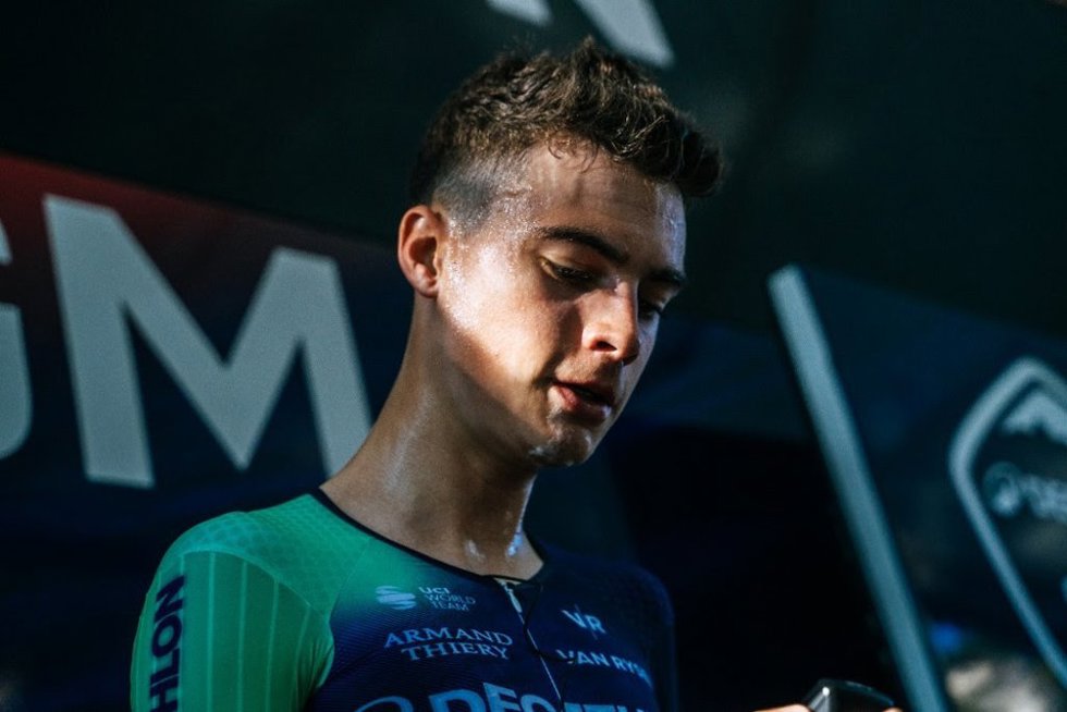 Decathlon acerca el ciclismo con el liderazgo de Paul Seixas y el inicio del Tour en Barcelona.