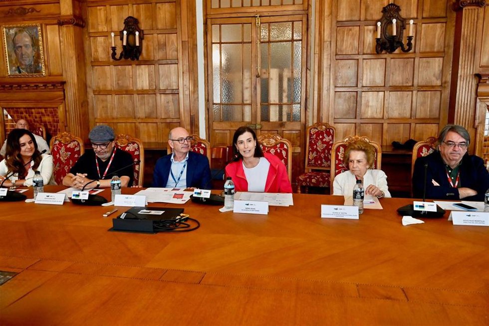 Inauguración del curso 'Creadores santanderinos y cántabros. Cenador de Amós, Jesús Sánchez y Marián Martínez'
