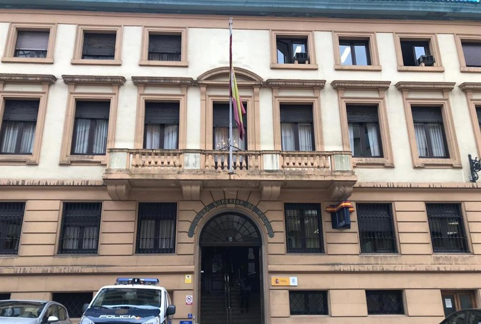 Archivo - Comisaría de la Policía Nacional en Oviedo