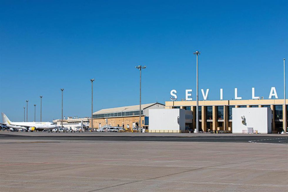 Archivo - Imagen de recurso del aeropuerto de Sevilla