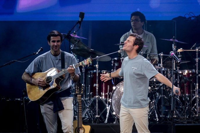 Archivo - El grupo Hakuna actúa durante la cuarta edición de la Fiesta de la Resurrección.