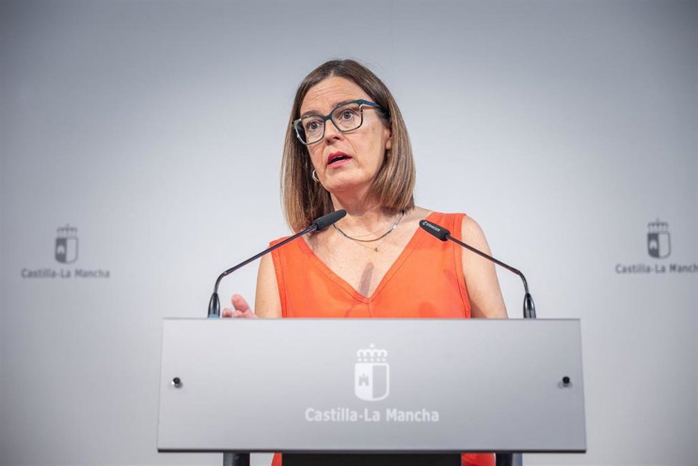 La consejera Portavoz del Gobierno regional, Esther Padilla, comparece en rueda de prensa, en el Palacio de Fuensalida, para dar cuenta de los asuntos tratados en el Consejo de Gobierno