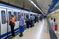 Metro ya trabaja en medidas para paliar el calor en L1 con más revisiones y una inversión para mejorar la climatización