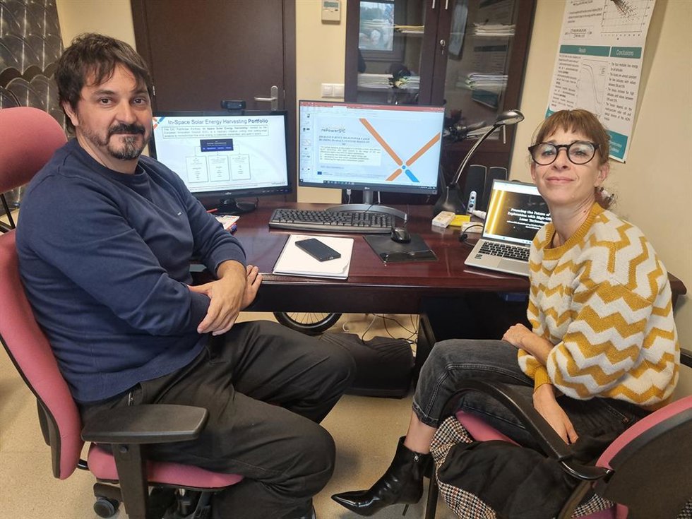 Archivo - Los investigadores Eduardo Fernández y Florencia Almonacid.