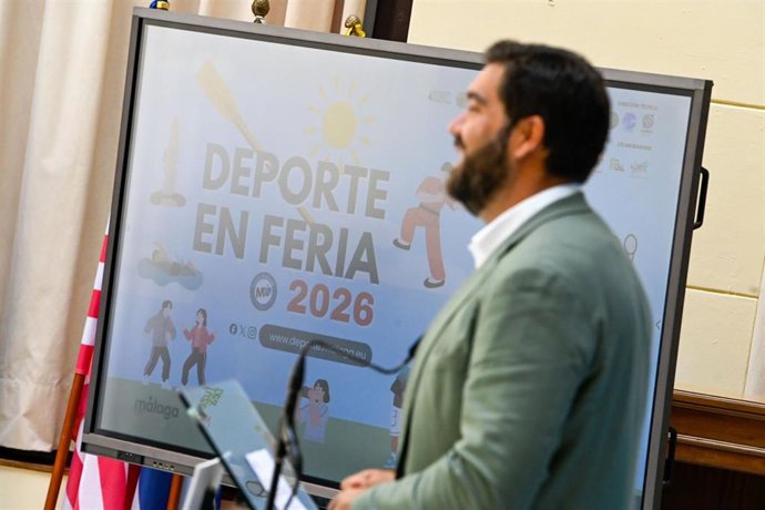 El concejal delegado de Deporte, Borja Vivas, durante la presentación del programa ‘Deporte en Feria’