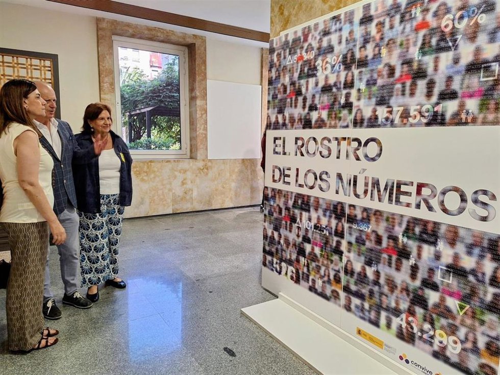 Inclusión exhibe 'El rostro de los números', una muestra sobre las trayectorias vitales de migrantes y refugiados