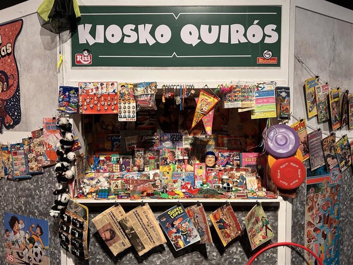 La exposición 'Yo fui a la EGB' propone un viaje al pasado para recordar los objetos que marcaron la infancia