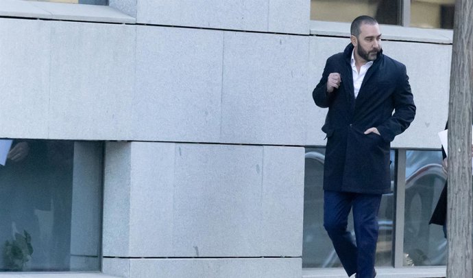 Archivo - El empresario Víctor de Aldama a su llegada al interrogatorio del juez instructor del 'caso Koldo', en la Audiencia Nacional, a 27 de noviembre de 2025, en Madrid (España).