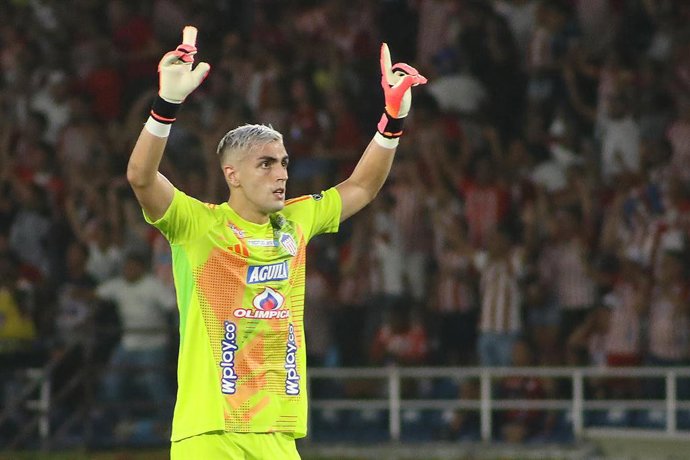 Futbol, Junior de Barranquilla vs Colo Colo. Octavos de Final, Copa Libertadores 2024. El jugador de Junior de Barranquilla, Santiago Mele, durante el partido de copa libertadores contra Colo Colo  disputado en el estadio Metropolitano Roberto Melendez