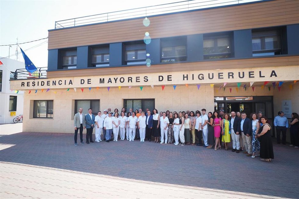 Visita a la residencia de mayores El Jardín de Higueruela.