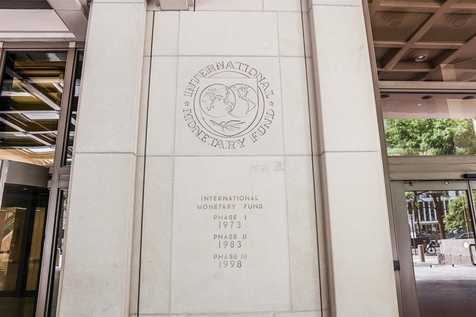 Archivo - FILED - 17 September 2024, US, Washington: A general view of the International Monetary Fund (IMF) entrance in Washington DC. Photo: Valerie Plesch/dpa