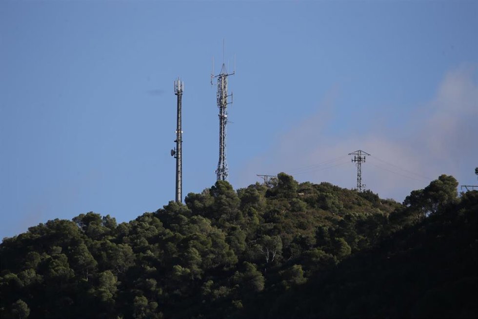 Archivo - Antenas de telefonía.