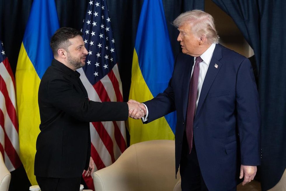 Archivo - Volodimir Zelenski y Donald Trump.