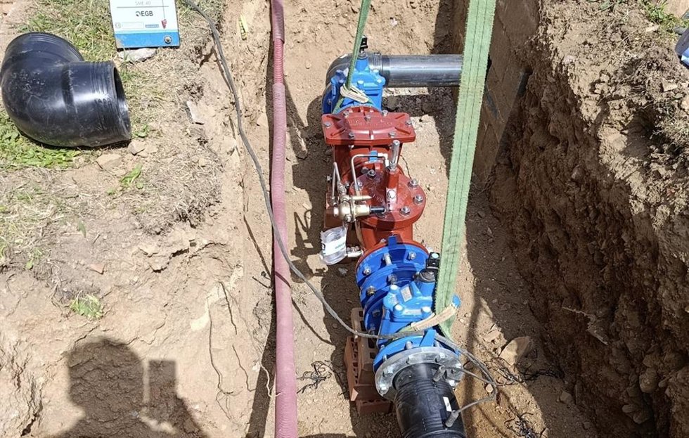 Válvula reguladora instalada en Tossa