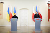Foto: Zelenski y Nawrocki se ven por primera vez tras la nueva polémica por el pasado de ambos países