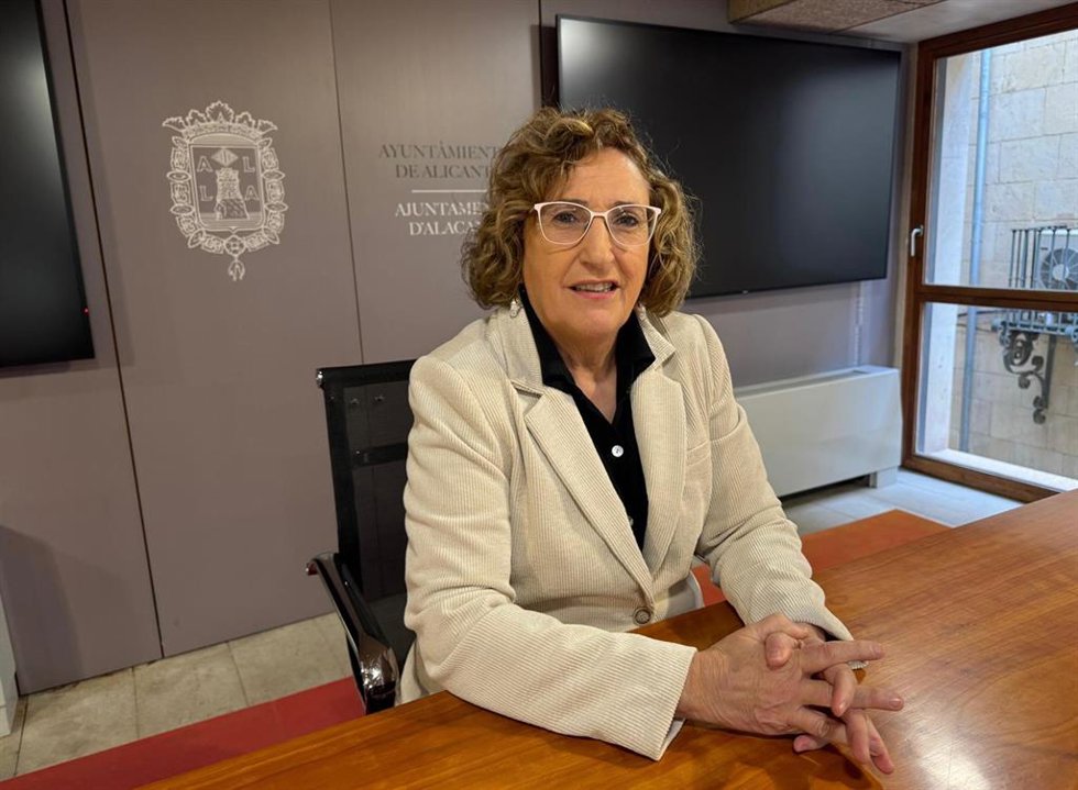 Archivo - La portavoz del PSPV en el Ayuntamiento de Alicante, Ana Barceló, en una imagen de archivo