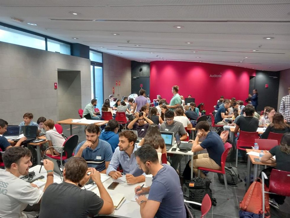 La Junta acerca el emprendimiento a 32.308 estudiantes con 1.463 actividades formativas en el curso 2025/2026.