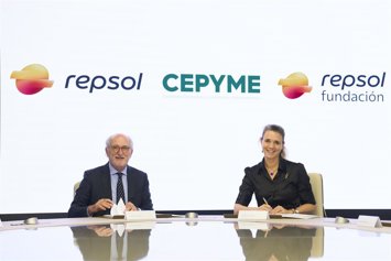El presidente de Repsol, Antonio Brufau, y la presidenta de Cepyme, Ángela de Miguel