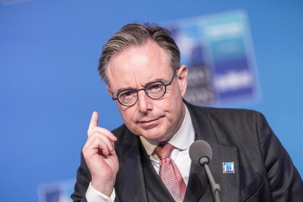 El primer ministro de Bélgica, Bart de Wever, atiende a la prensa en los márgenes de la cumbre de la OTAN celebrada en Ankara.