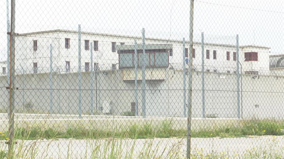 Una pelea entre dos grupos de internos de Picassent acaba con dos funcionarios heridos, según Acaip-UGT