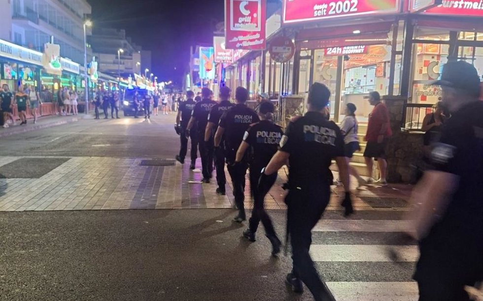 Dispositivo policial en Playa de Palma