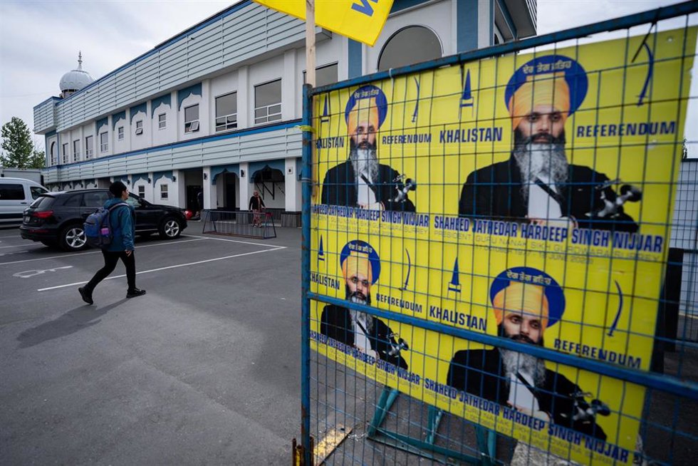 Archivo - Cartel del lider sij Hardeep Singh Nijjar en Surrey, Columbia Británica, Canadá.