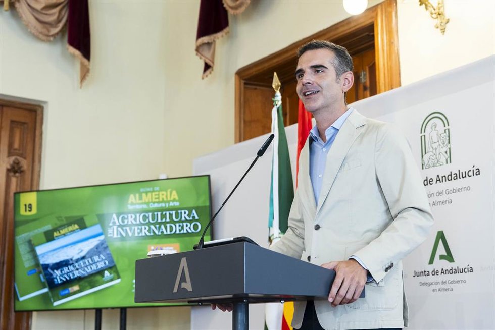 El consejero de Agricultura, Pesca, Agua y Desarrollo Rural de la Junta de Andalucía, Ramón Fernández-Pacheco. 